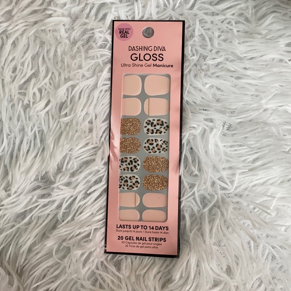 Dashing diva gel manicure strips